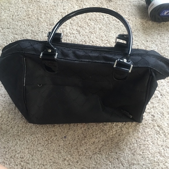Cosmetic bag