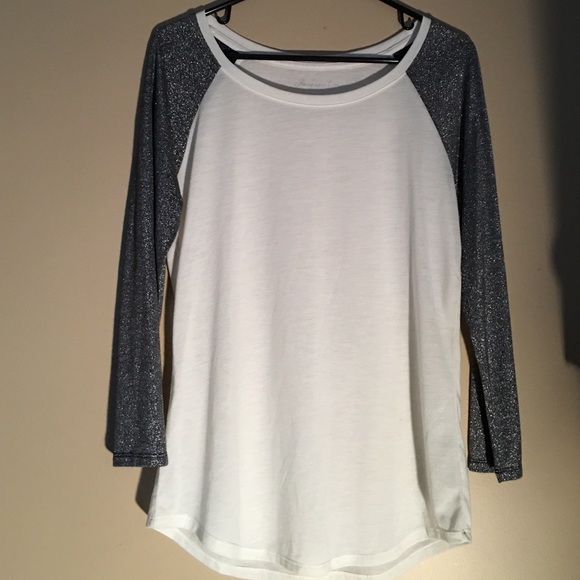 AE shirt