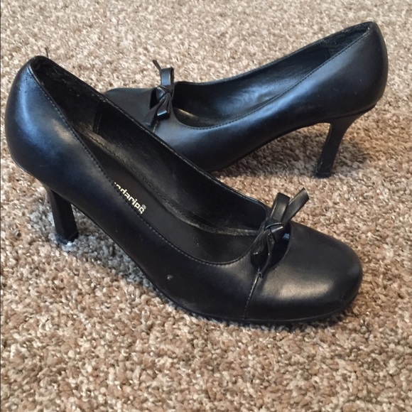 Black high heels.