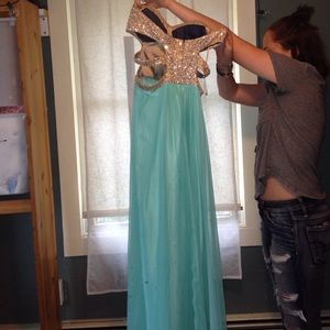 A prom dress!!
