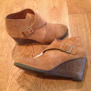 Lucky Brand Suede Tan Wedge Booties