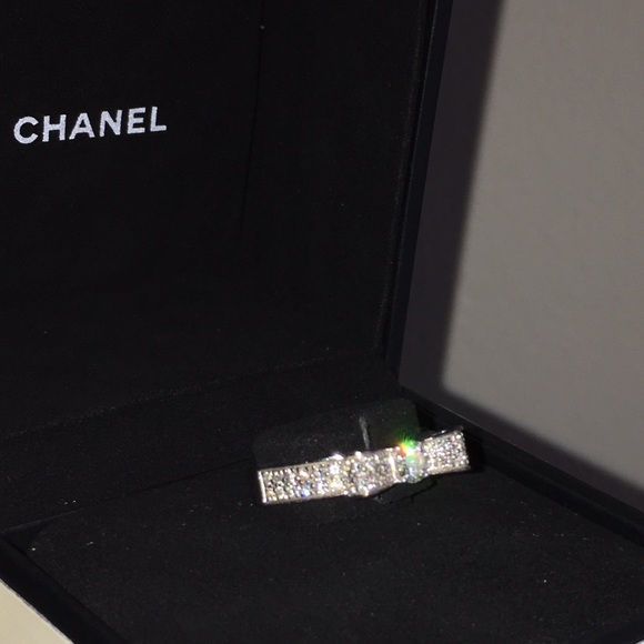 🚫SOLD🚫AUTHENTIC Chanel diamond bow ring💍 - Picture 7 of 8