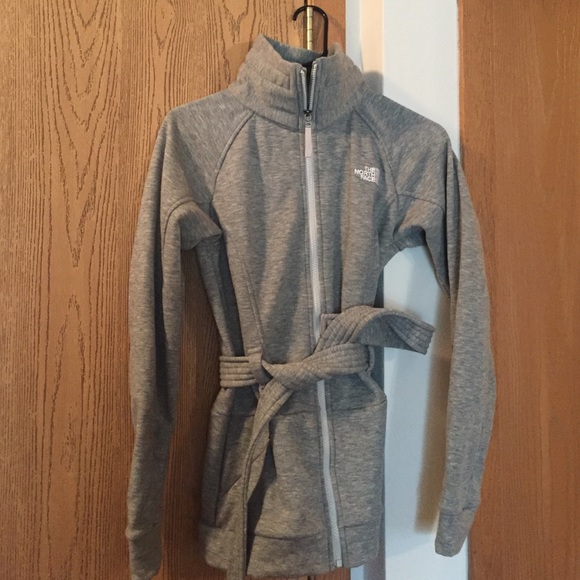 North Face zip