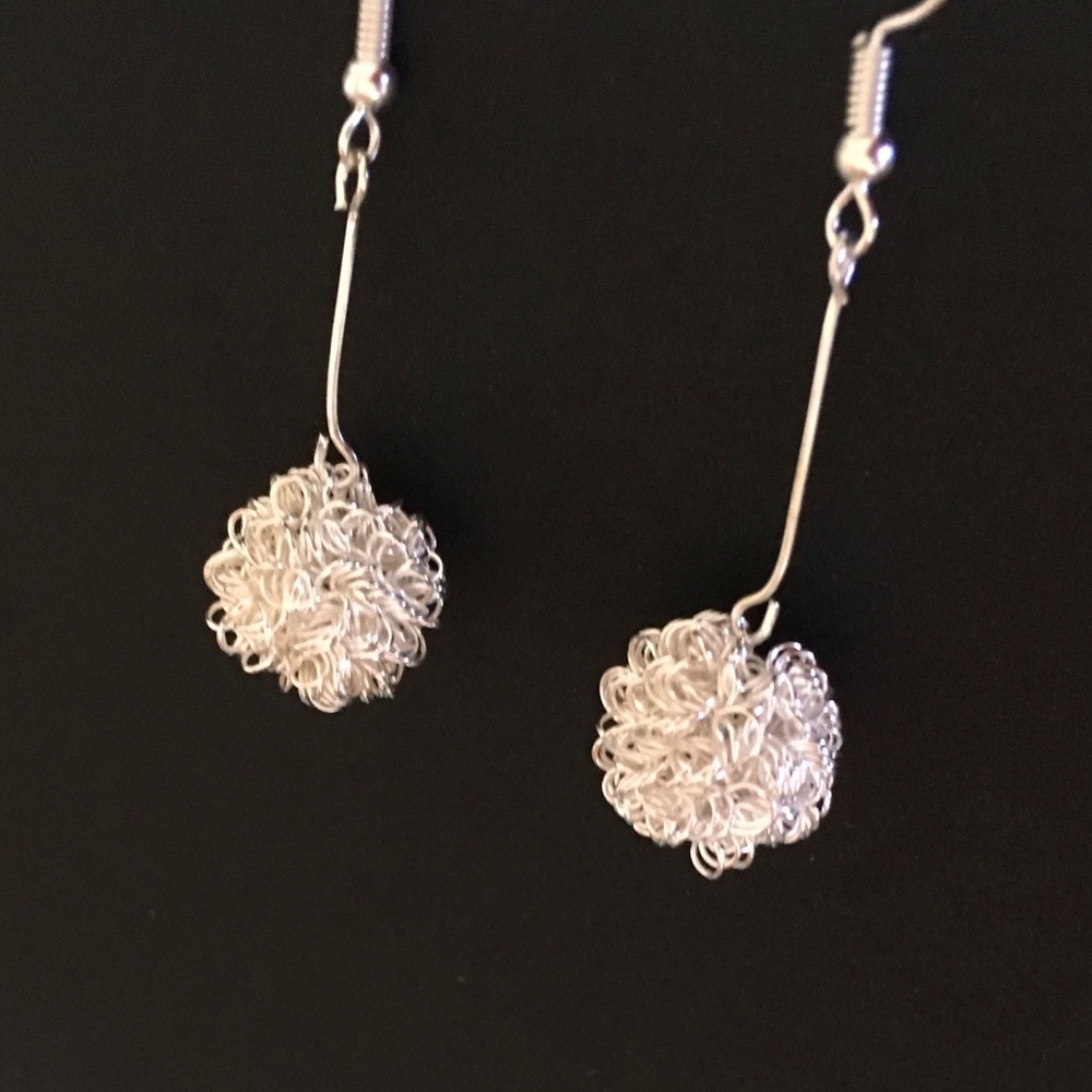 Crystal hollow ball earrings