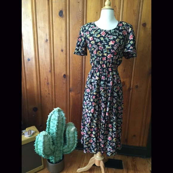 Vintage 90s floral dress