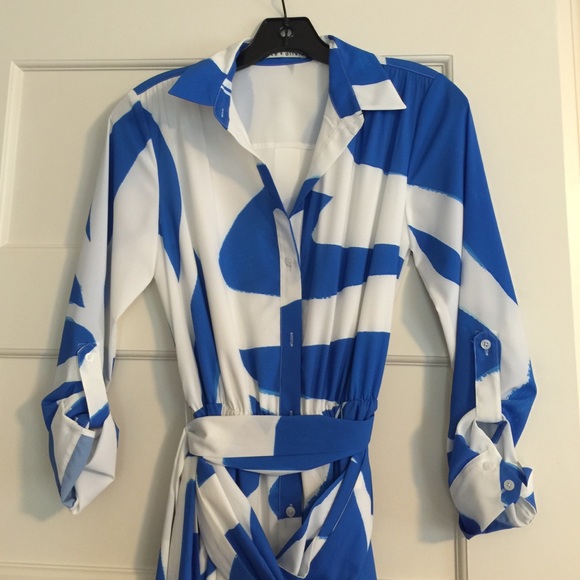 Alice and Olivia Blue and White Dress - Picture 2 of 4