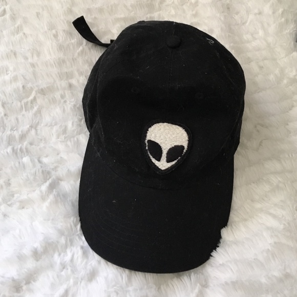Black alien hat