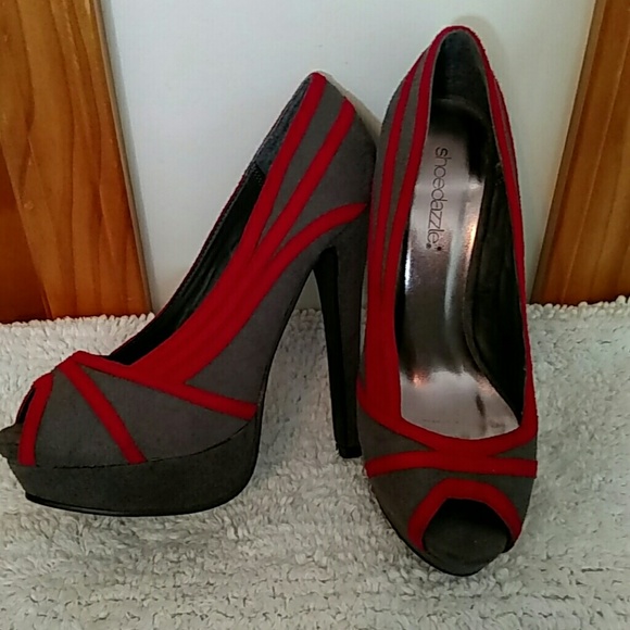 🎉SALE! 🎉Grey and Red Heels , SALE 🎉ShoeDazzle
