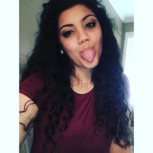 Meet your Posher, Hailey