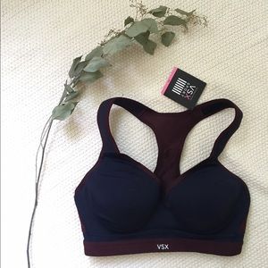 Victoria's Secret Sports Bra NWT