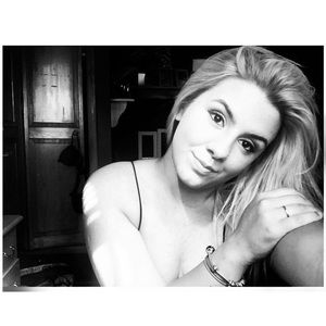 Meet your Posher, Daniela