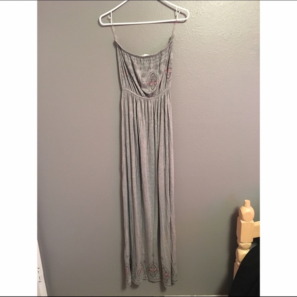 gray maxi sleeveless dress