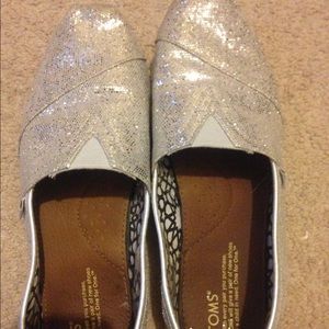 Silver sparkly toms