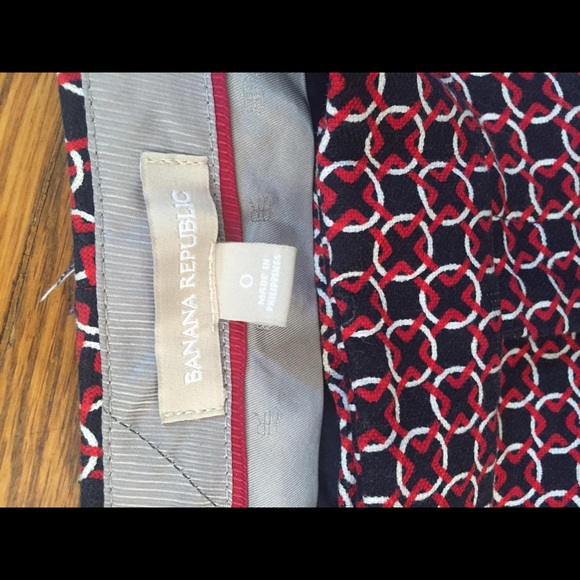 Banana Republic Ankle Length Trousers - Picture 2 of 4