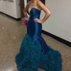 Rachel Allen prom dress