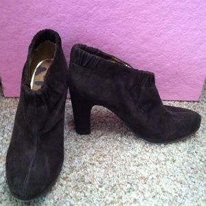 ❌On Hold❌ Sam Edelman Suede Ankle Booties