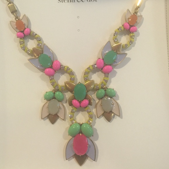 Tropicana necklace