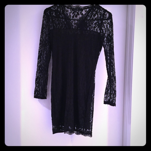 Black lace dress - Picture 1 of 1