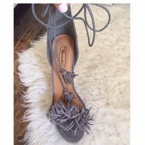 Tassel Lace Up Heel - Picture 5 of 5