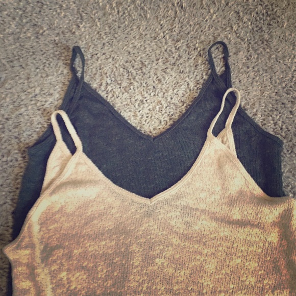 2 FOR 11 summer tanks