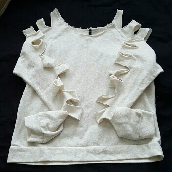 Spring Outfit - Top and Jeans - Picture 2 of 4