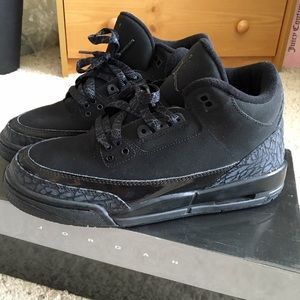 JORDAN 3 RETRO "BLACK CAT"