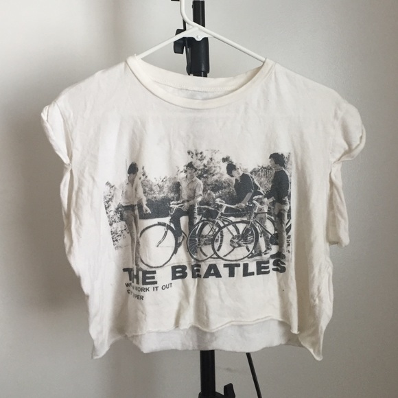 Cropped The Beatles tee