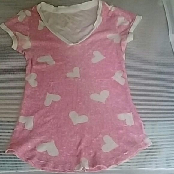 Pink heart tee