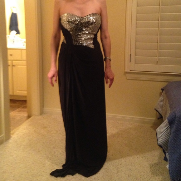Long gown - Picture 1 of 4