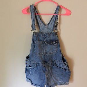 Short overalls