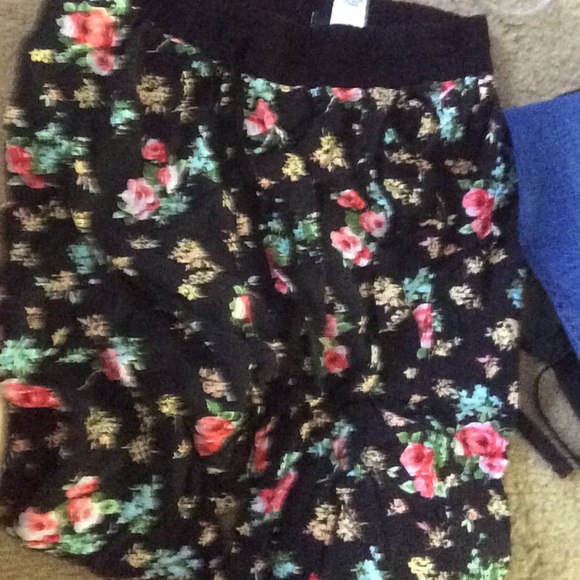 COMFORTABLE Floral print joggers