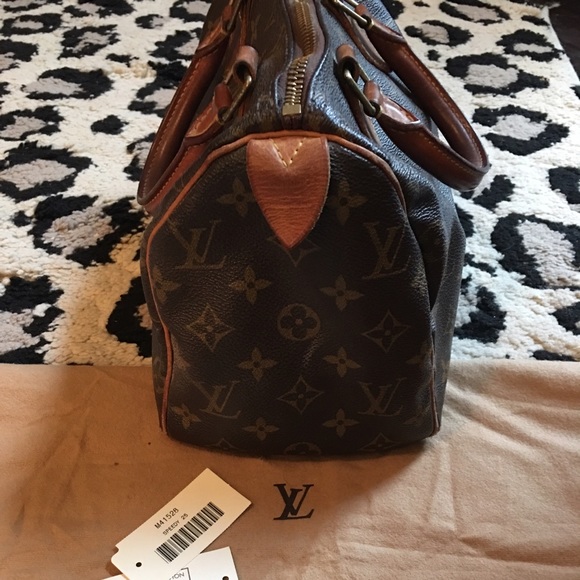 ❗️SOLD❗️Authentic Louis Vuitton speedy 25