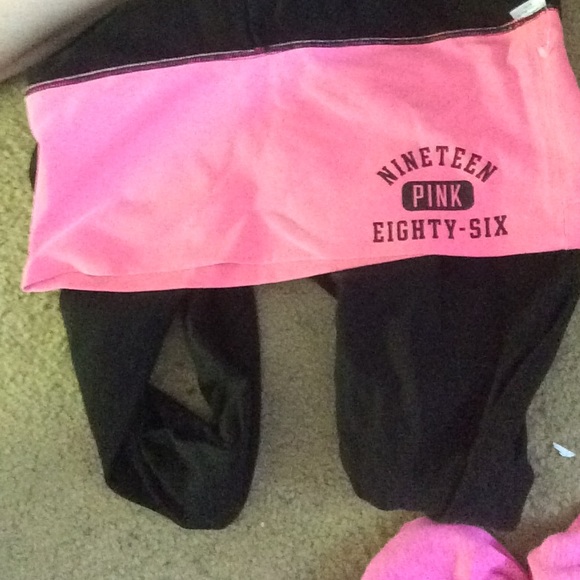 VS black yoga pants leggings