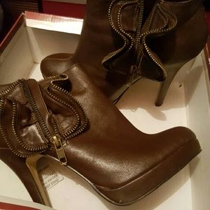 Brown bootie