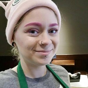 Meet your Posher, Vyctoria