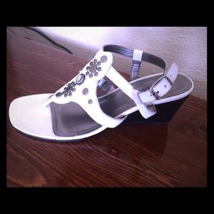 Nine West white wedge sandals
