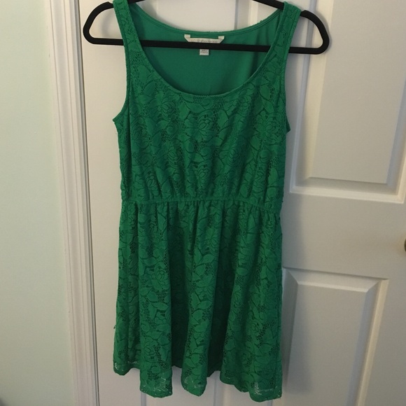 Green lace dress!