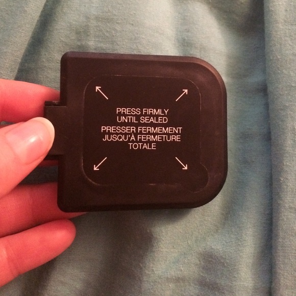 NARS compact foundation - Picture 2 of 3