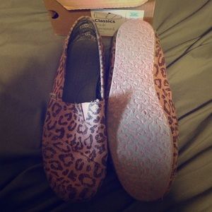 TOMS Classics Pink Leopard