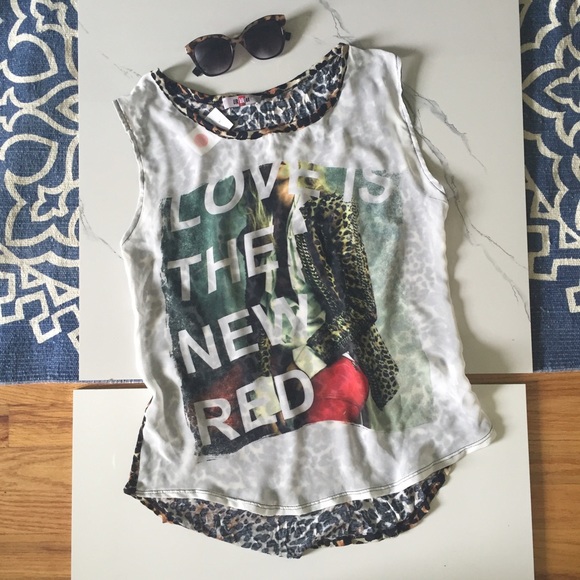 Muscle tee style top