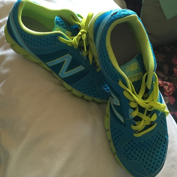 🎉SALE🎉LIKE NEW New Balance Shoes