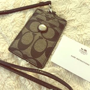 Coach Peyton Signature Lanyard ID Case