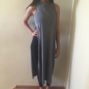 #3 Long sleeveless shirt with splits