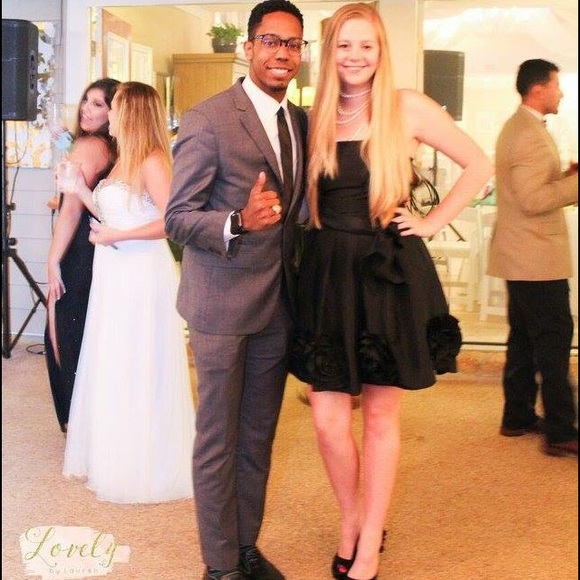 💍Strapless Black Formal Dress💍 - Picture 2 of 4