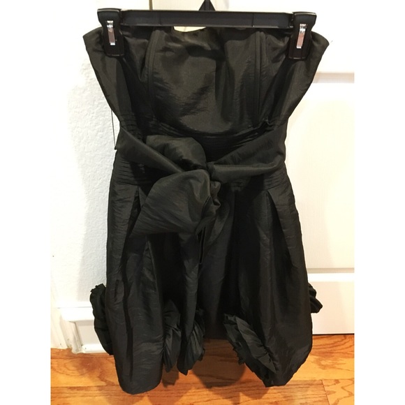 💍Strapless Black Formal Dress💍 - Picture 3 of 4