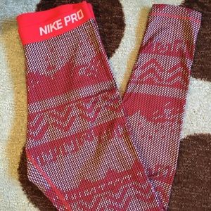 Nike Pro Patterned Leggings
