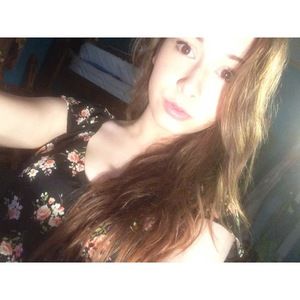 Meet your Posher, Kayla