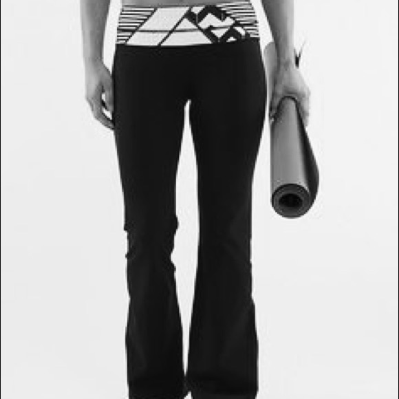 Lululemon groove yoga pants size 4