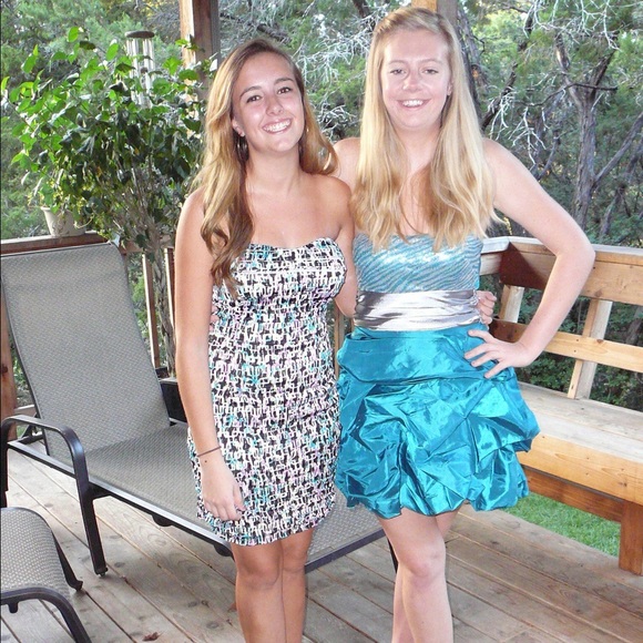 💎Strapless Blue And Silver Formal Dress💎