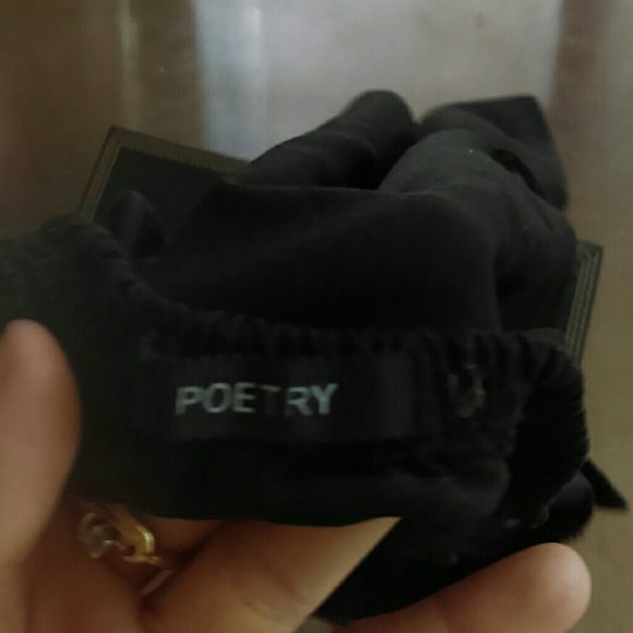 Collard black halter top - Picture 3 of 3